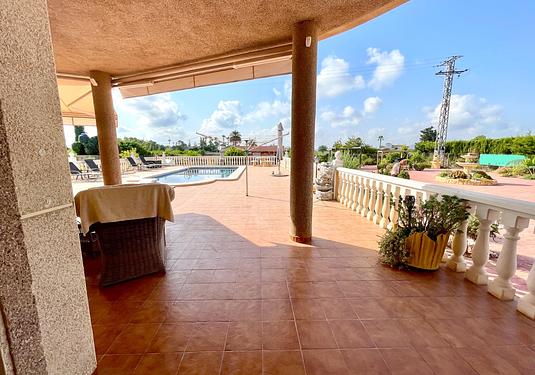 Villa in Catral
