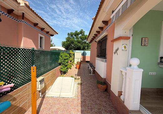 Villa in Los Montesinos