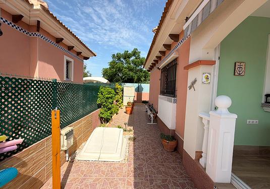 Villa in Los Montesinos