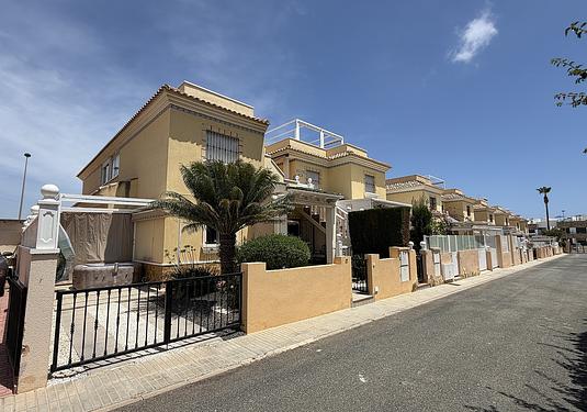 Apartment in Orihuela Costa