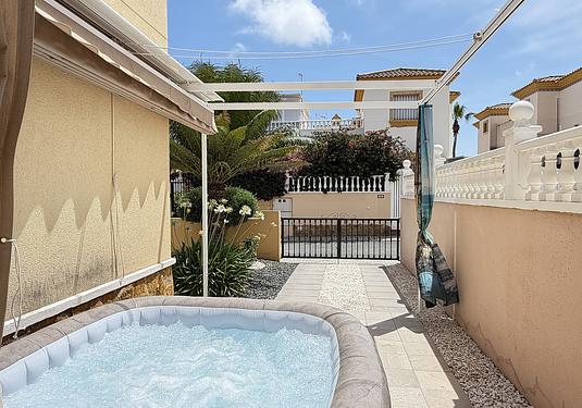 Apartment in Orihuela Costa