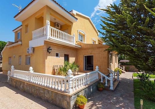 Villa in Orihuela Costa