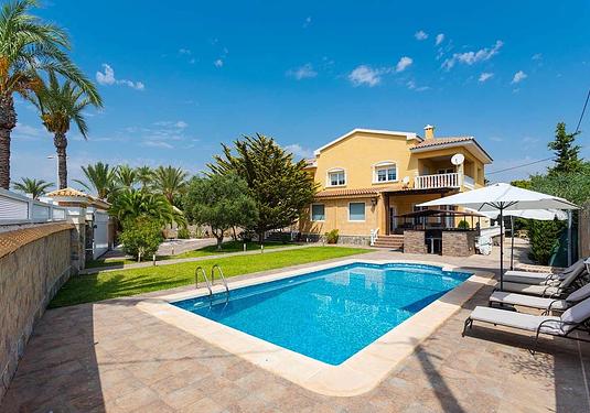 Villa in Orihuela Costa