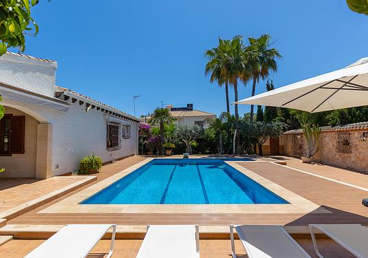 Villa in Orihuela Costa