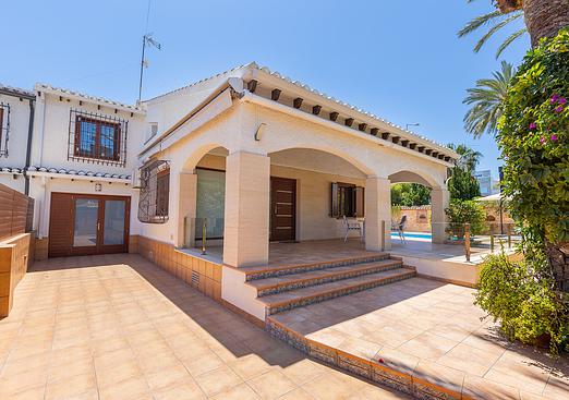 Villa in Orihuela Costa