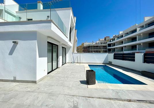 Villa in Benijofar