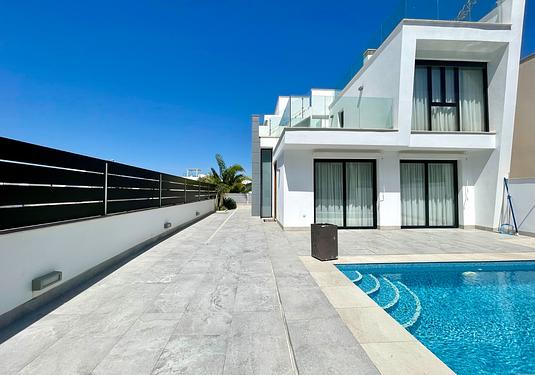 Villa in Benijofar