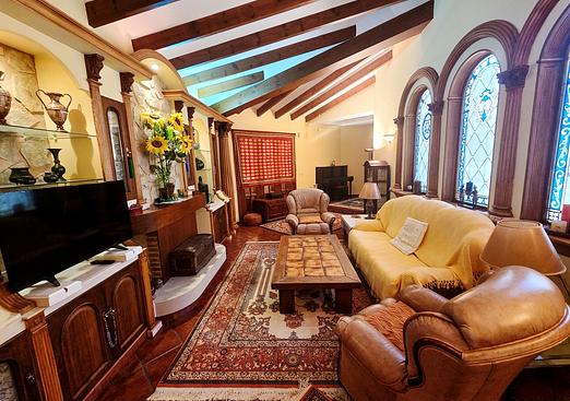 Villa in Elche