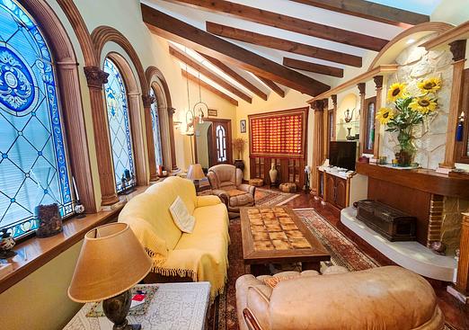 Villa in Elche