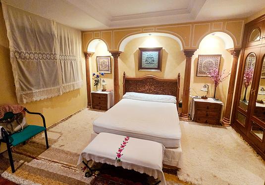 Villa in Elche