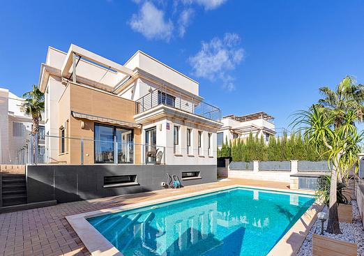 Villa in Orihuela Costa