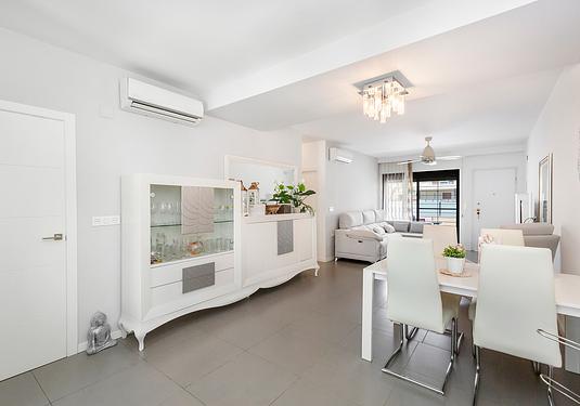 Apartment in Pilar de La Horadada