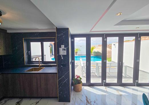 Town house in Los Urrutias