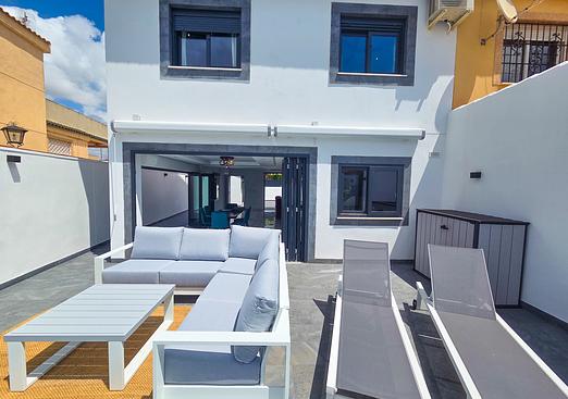 Town house in Los Urrutias