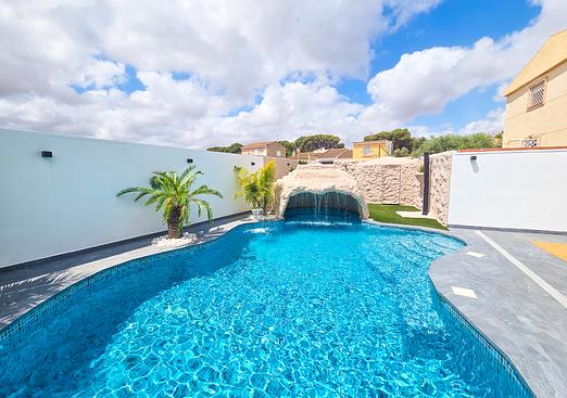 Town house in Los Urrutias