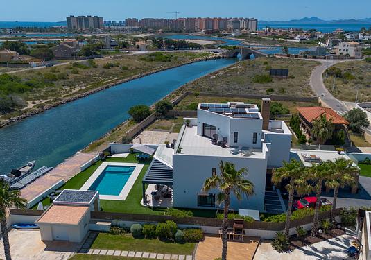 Villa in La Manga del Mar Menor