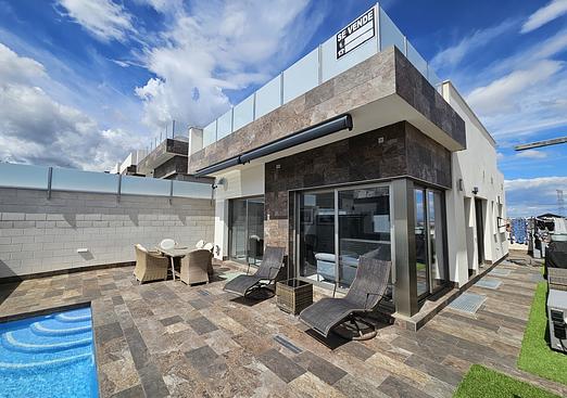 Villa in Villamartin