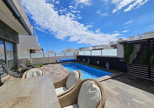 Villa in Villamartin