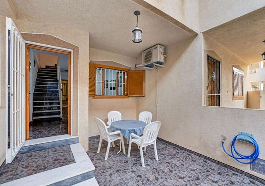 Town house in Lo Pagan