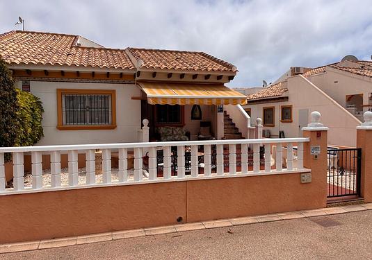 Semi detached in Lomas de Caboroig