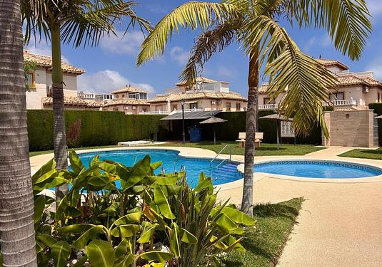 Semi detached in Lomas de Caboroig