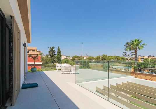 Villa in Orihuela Costa