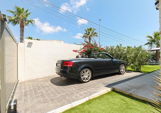 Villa in Orihuela Costa