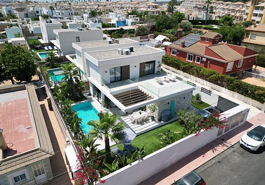 Villa in Orihuela Costa