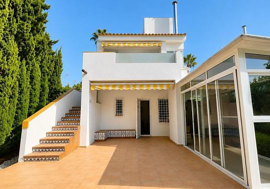 Villa in Villamartin