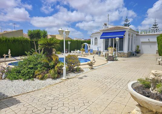 Villa in Torrevieja