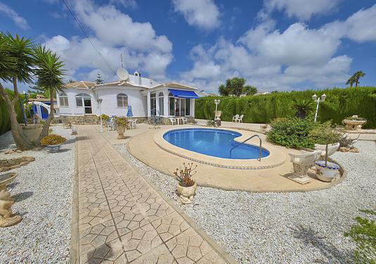 Villa in Torrevieja