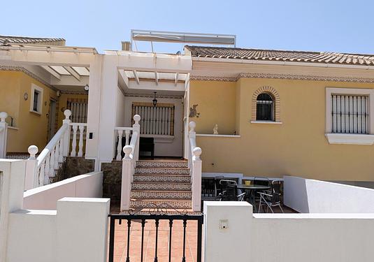 Villa in Algorfa
