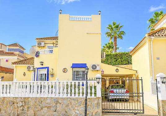 Villa in Villamartin