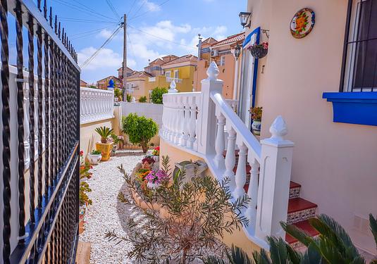 Villa in Villamartin