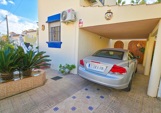 Villa in Villamartin