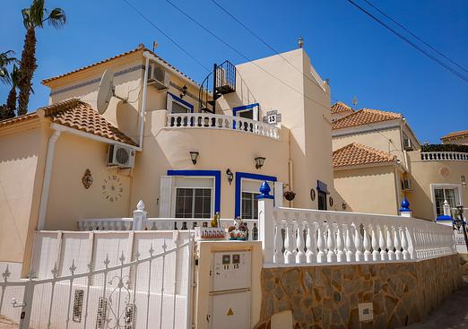 Villa in Villamartin