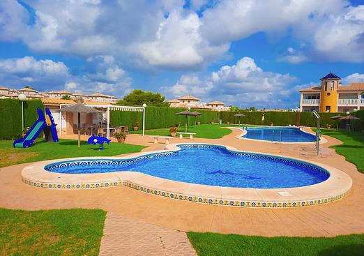 Apartment in Villamartin