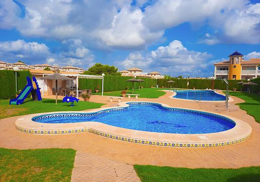 Apartment in Villamartin
