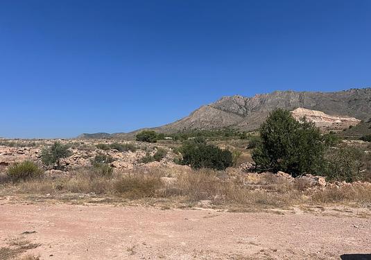 Land in Macisvenda
