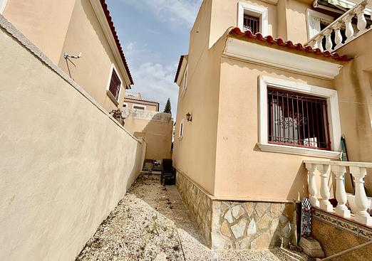 Villa in Villamartin
