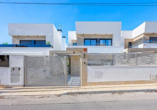 Villa in Orihuela Costa