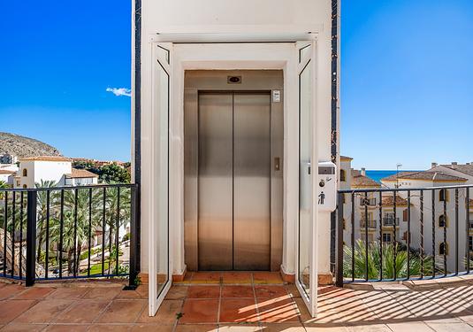 Apartment in Altea