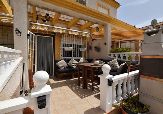 Town house in Algorfa