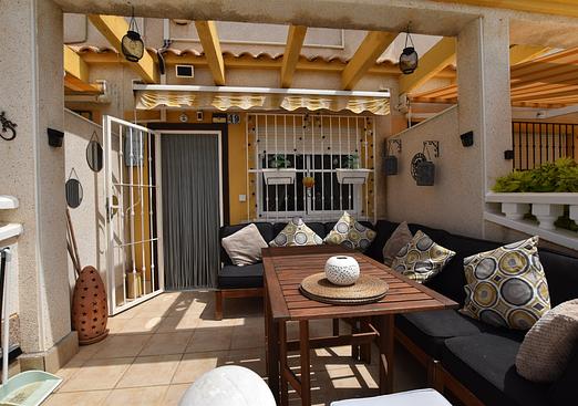 Town house in Algorfa