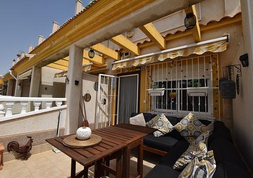 Town house in Algorfa