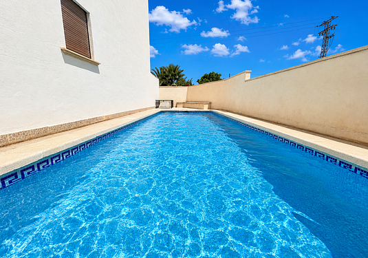 Apartment in Daya Nueva