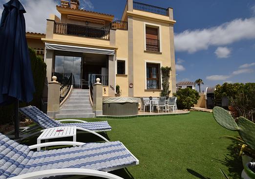 Apartment in Algorfa