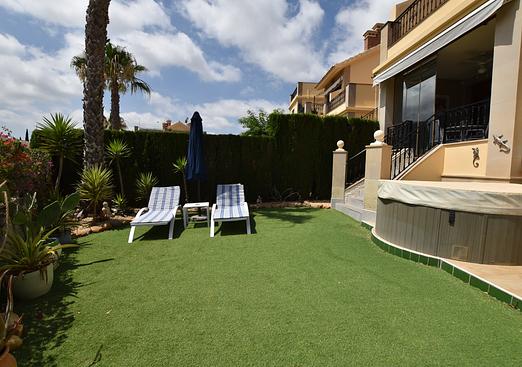 Apartment in Algorfa