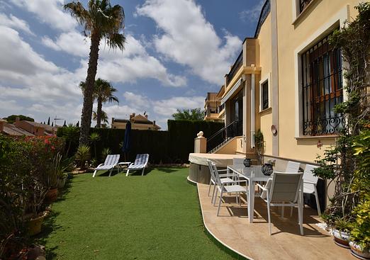 Apartment in Algorfa