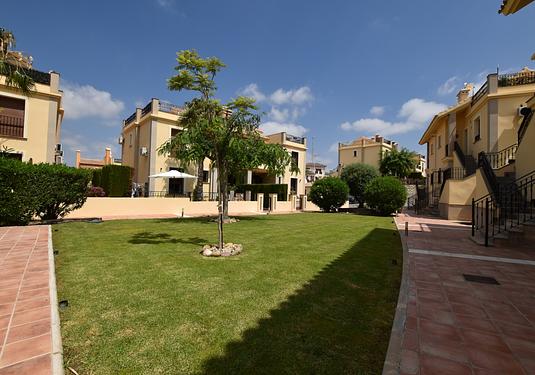 Apartment in Algorfa